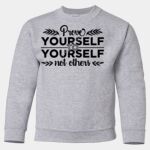 Youth Heavy Blend™ Crewneck Sweatshirt Thumbnail
